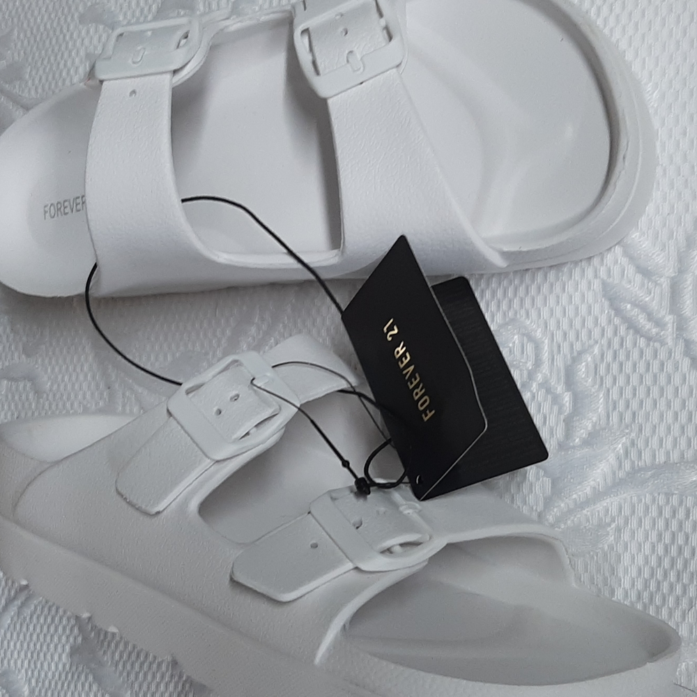 Sandals - Picture 2 of 2